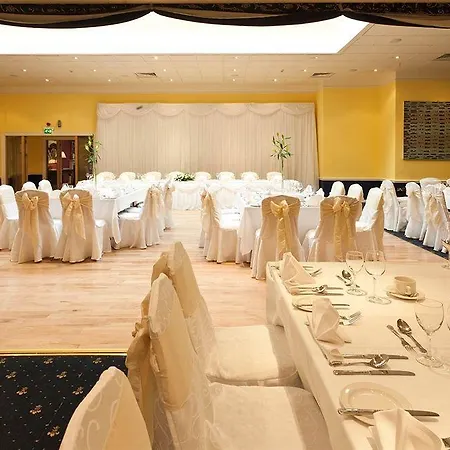 Pery's 3*